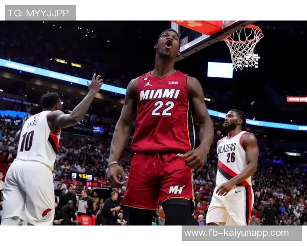 巴特勒半场状态火热8投6中贡献13分还送出4篮板4助攻表现全面