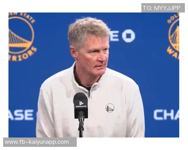 科尔强调年轻球员应积极奔跑才能在NBA获得机会